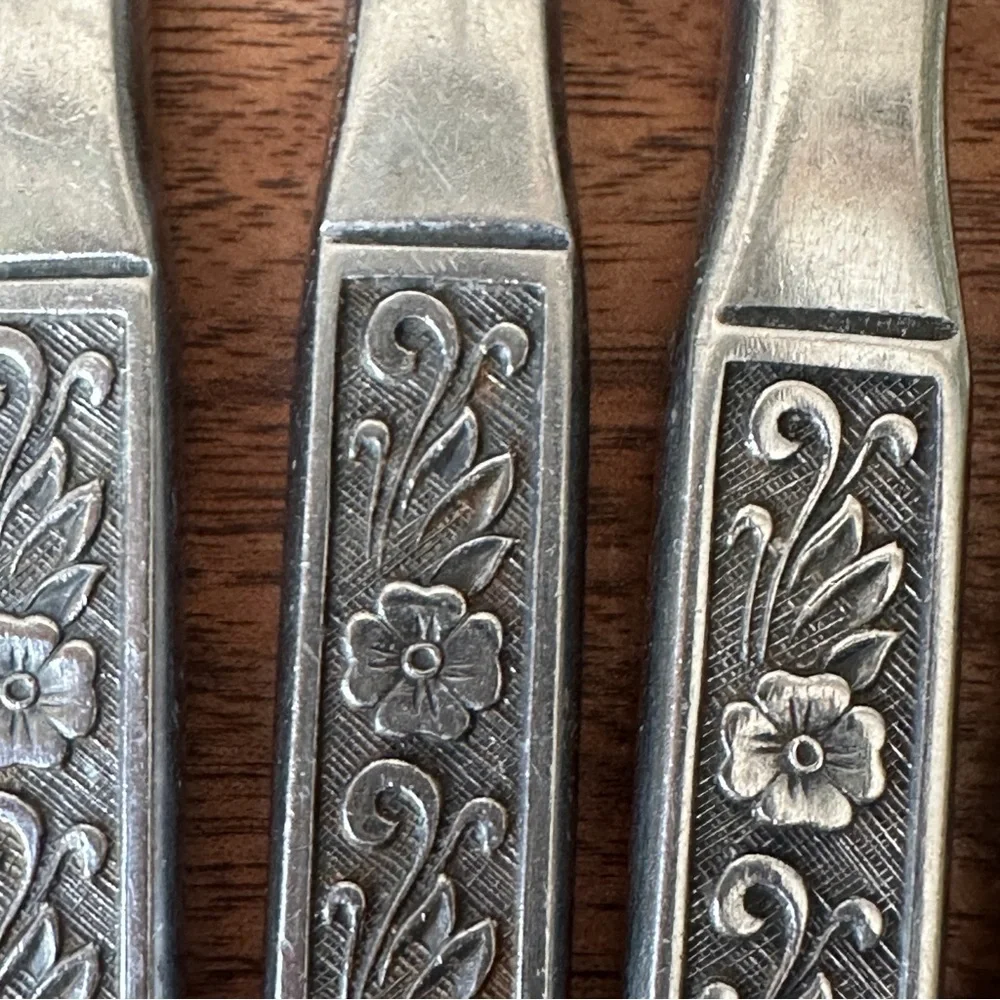Stainless Knife Set Floral Design Flatware Butter Knives Vintage Kitchen MCM